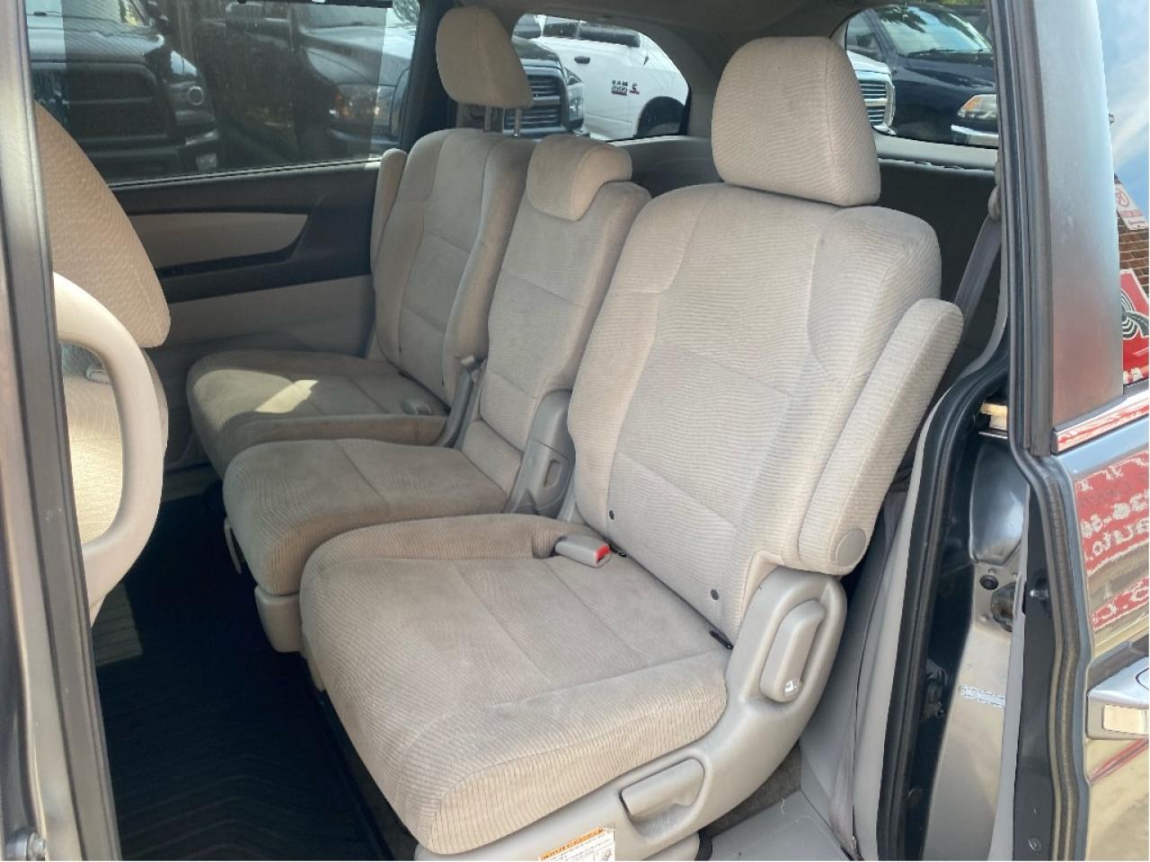 2011 Honda Odyssey EX Photo