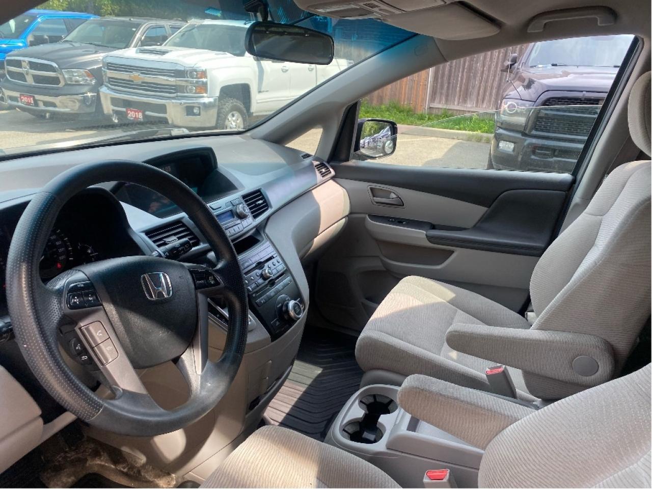 2011 Honda Odyssey EX Photo