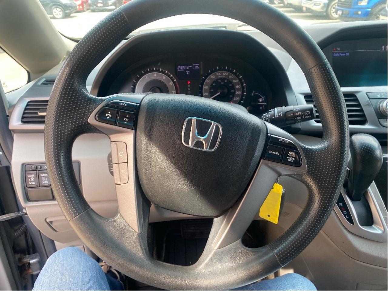 2011 Honda Odyssey EX Photo