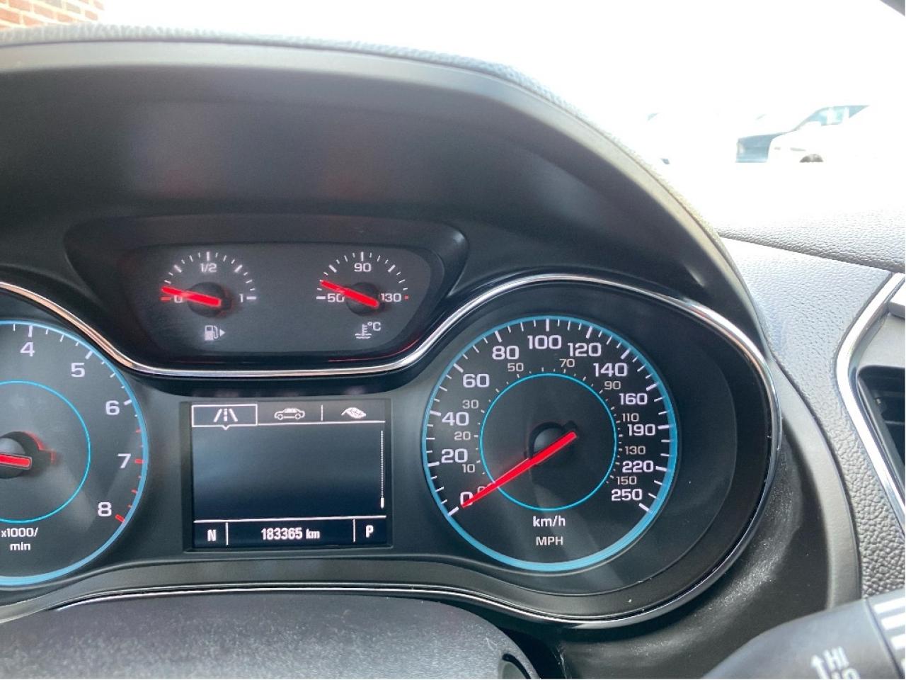 2017 Chevrolet Cruze LT Photo