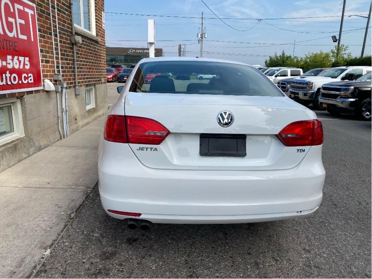 2012 Volkswagen Jetta Sedan TDI Diesel Photo