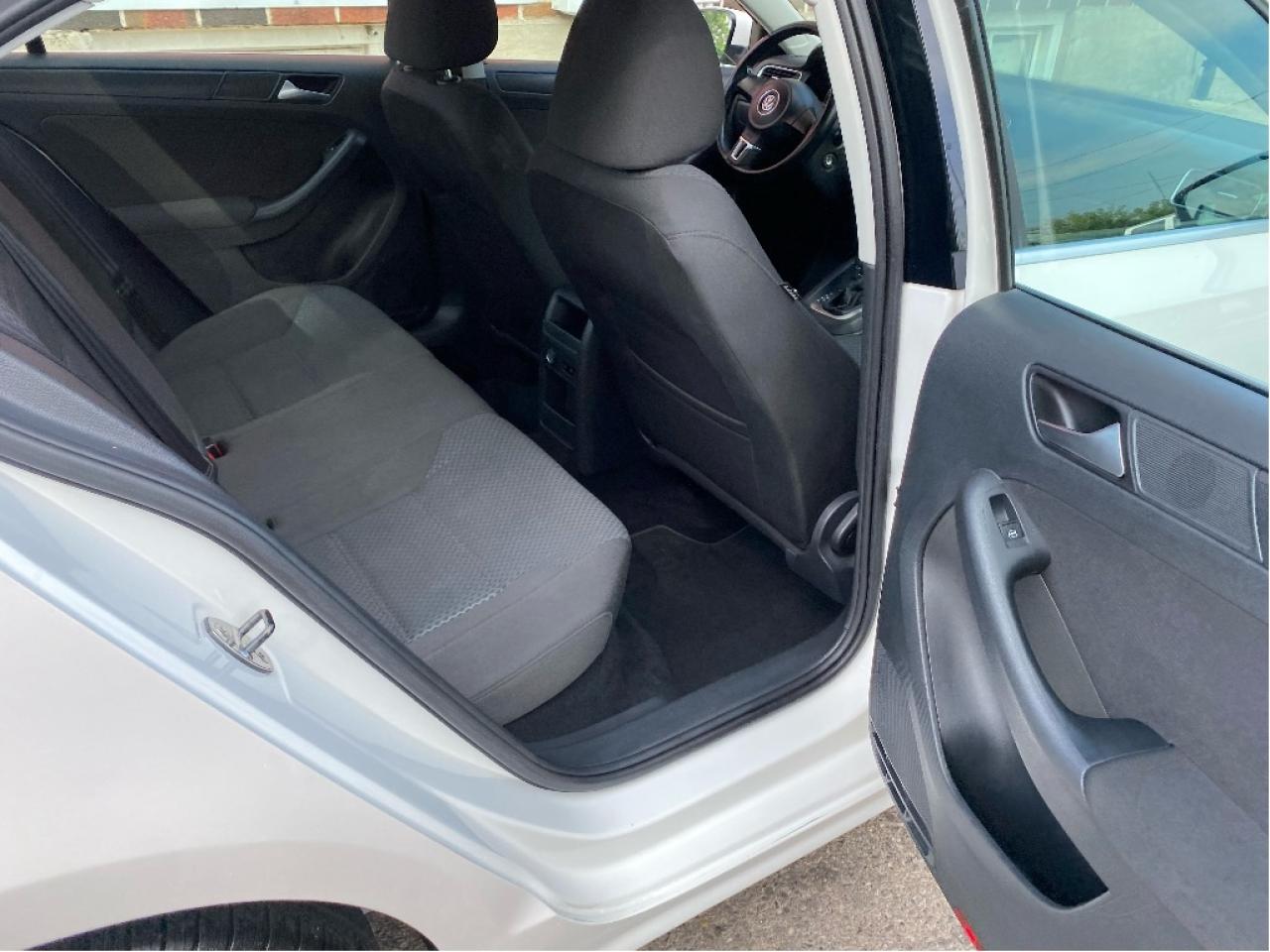 2012 Volkswagen Jetta Sedan TDI Diesel Photo