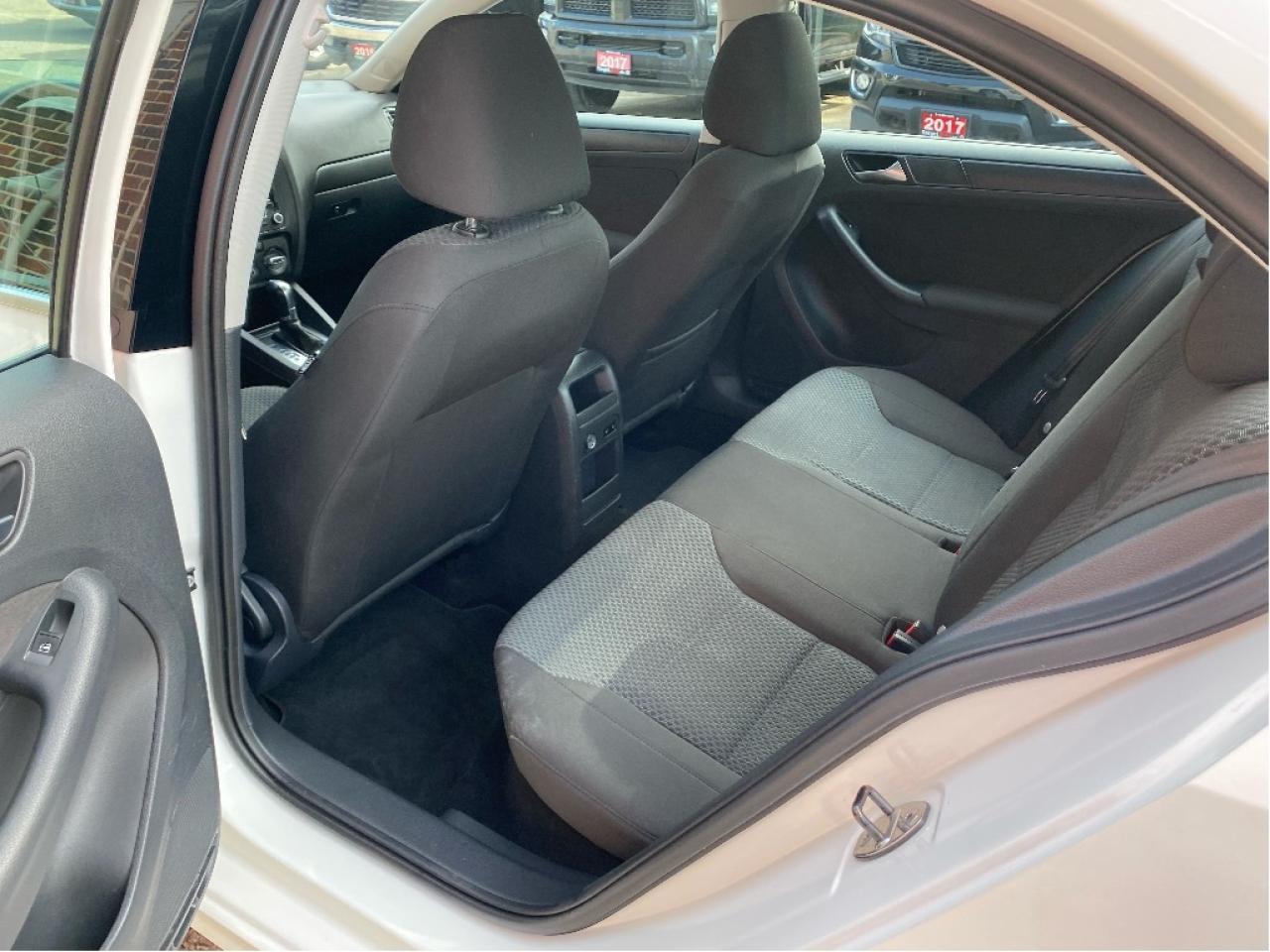 2012 Volkswagen Jetta Sedan TDI Diesel Photo