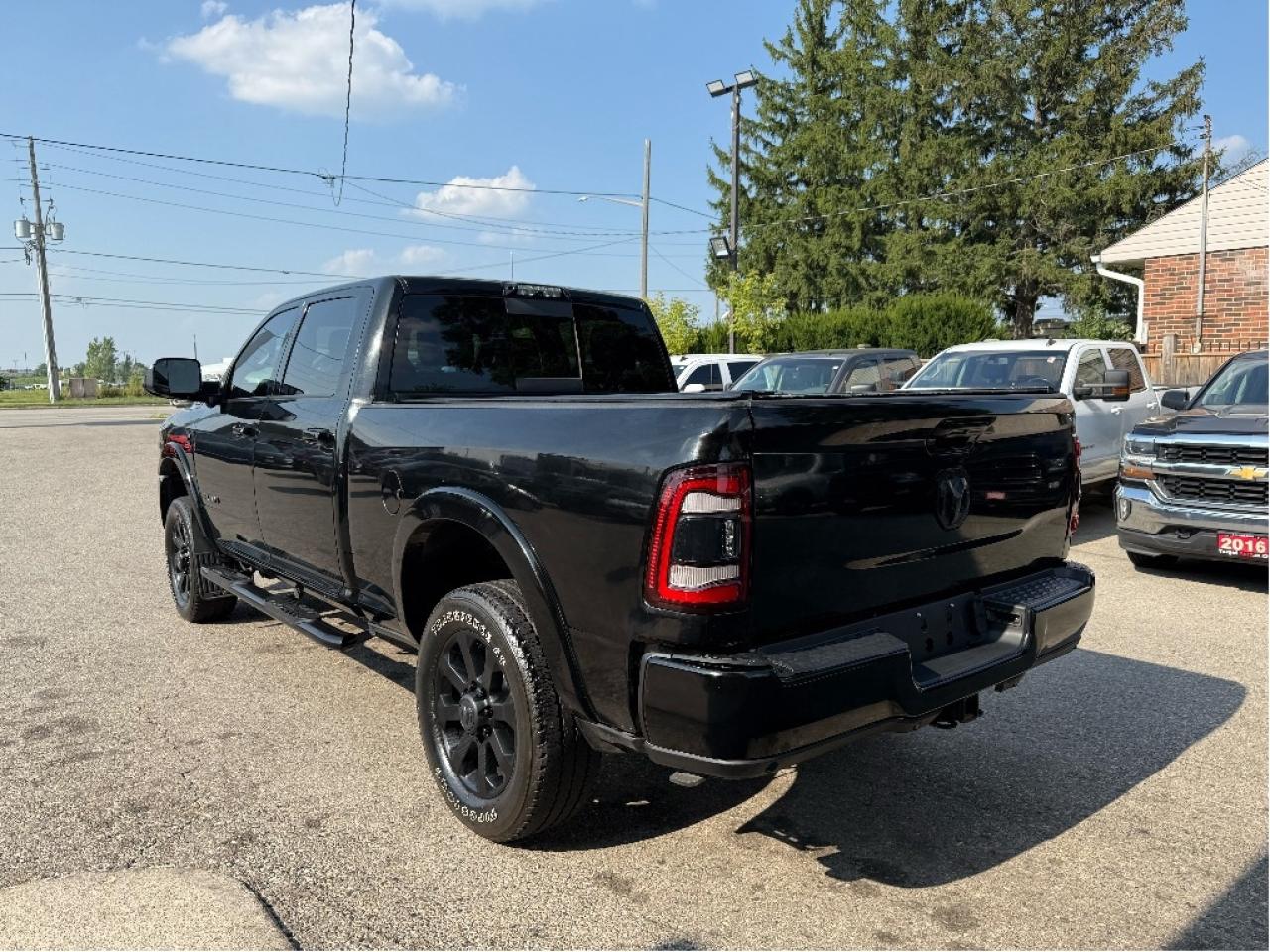 2019 RAM 2500 Laramie, Cummins Diesel, Loaded, One Owner Photo4