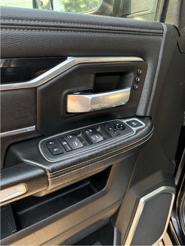 2019 RAM 2500 Laramie, Cummins Diesel, Loaded, One Owner Photo