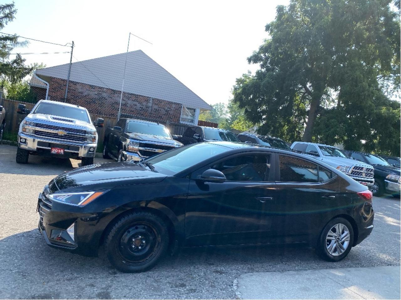 2020 Hyundai Elantra Preferred Photo