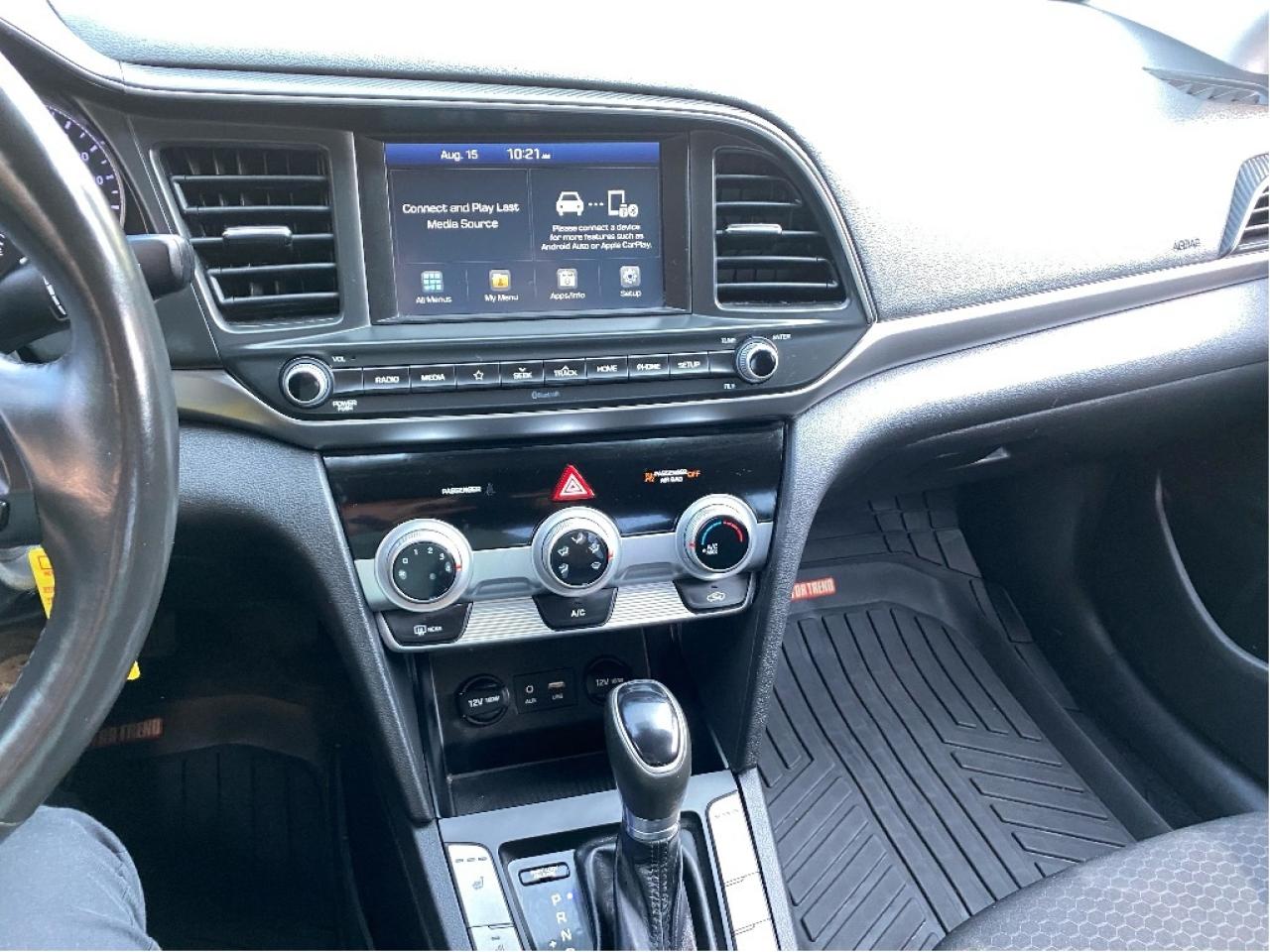 2020 Hyundai Elantra Preferred Photo