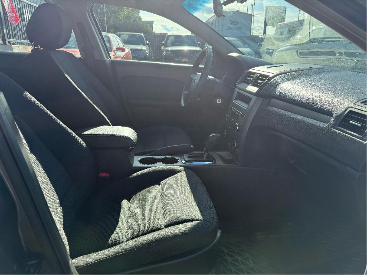 2012 Ford Fusion SE, Low Mileage Photo