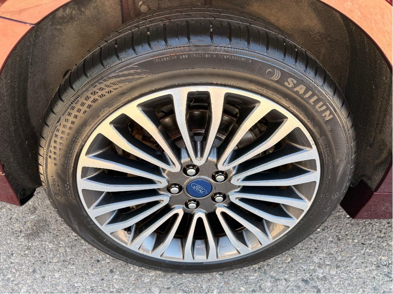 2017 Ford Fusion SE Photo