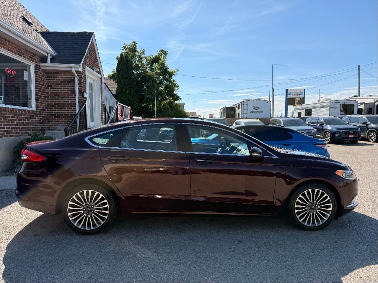 2017 Ford Fusion SE Photo