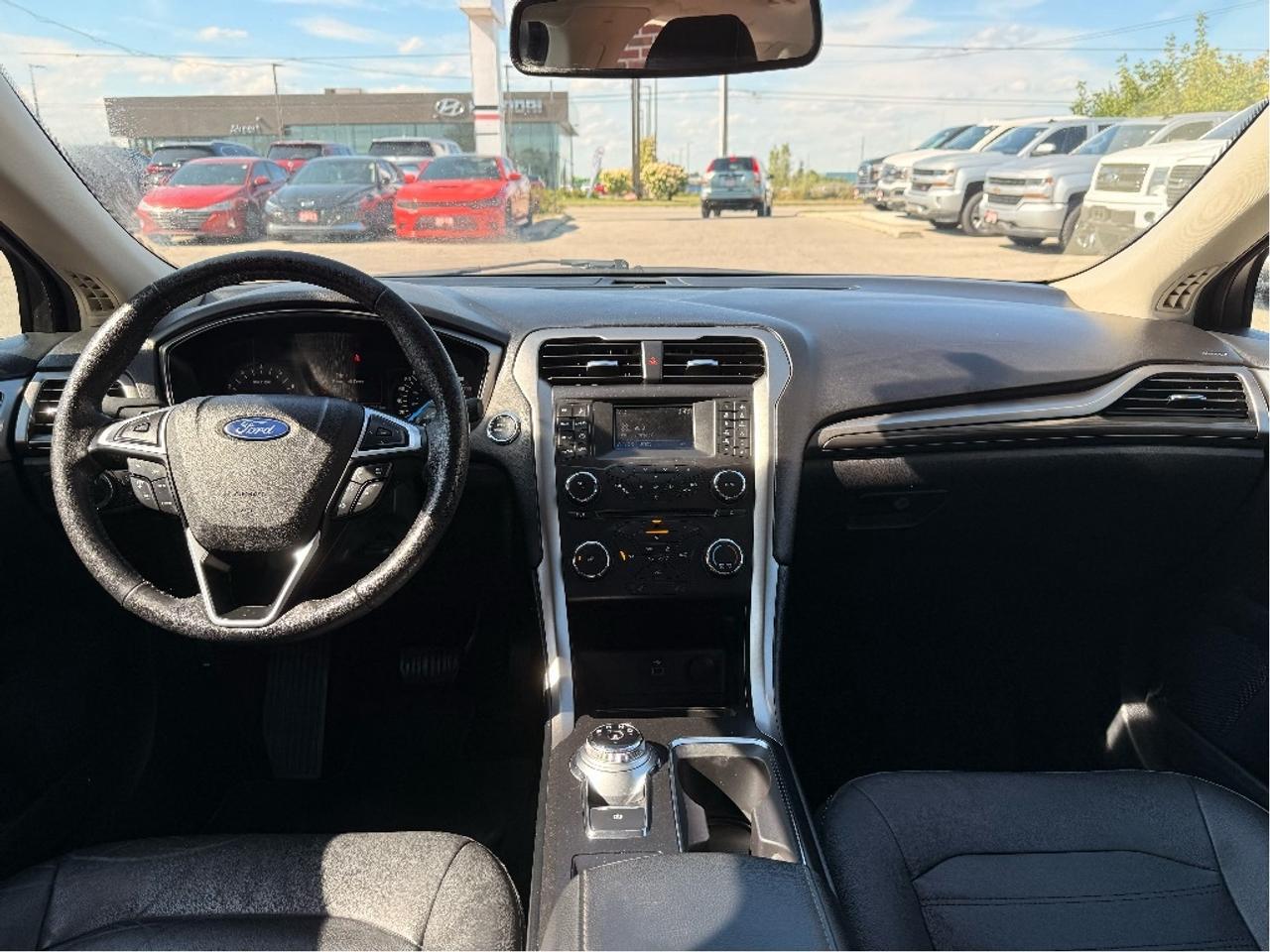 2017 Ford Fusion SE Photo
