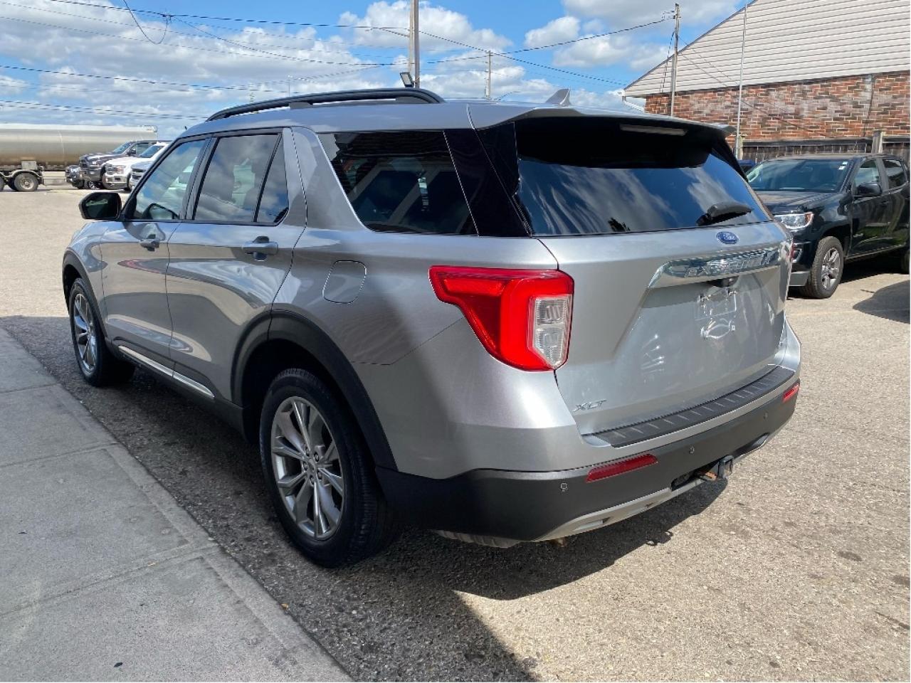 2020 Ford Explorer XLT Photo