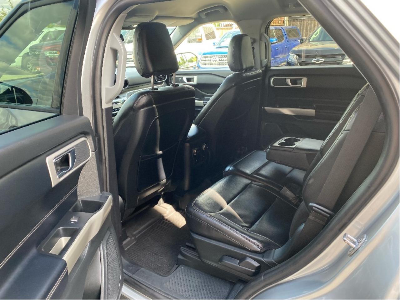 2020 Ford Explorer XLT Photo