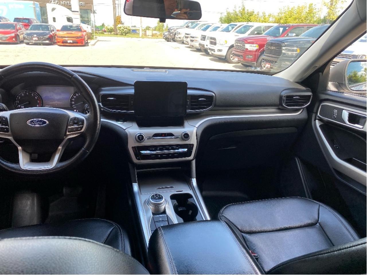 2020 Ford Explorer XLT Photo