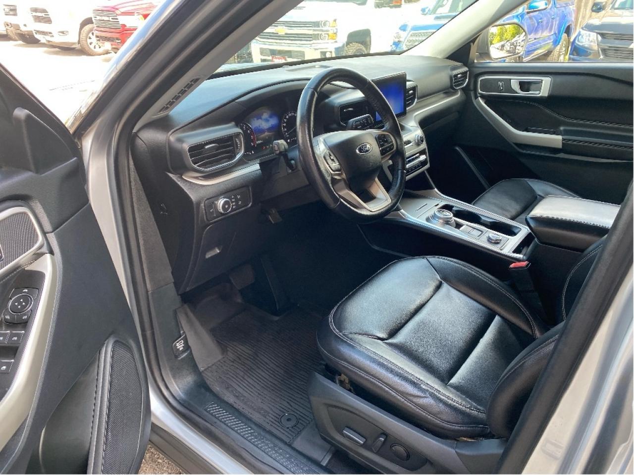 2020 Ford Explorer XLT Photo