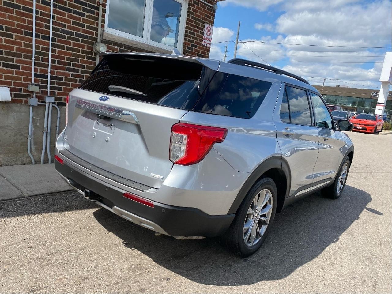 2020 Ford Explorer XLT Photo