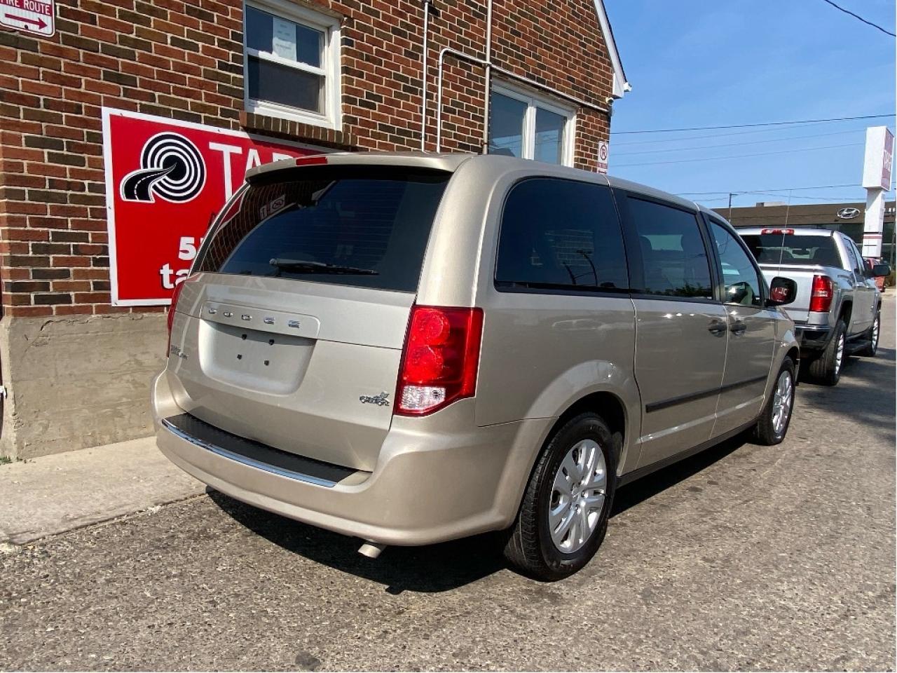 2016 Dodge Grand Caravan Low mileage, Very Well Maintained !! Photo