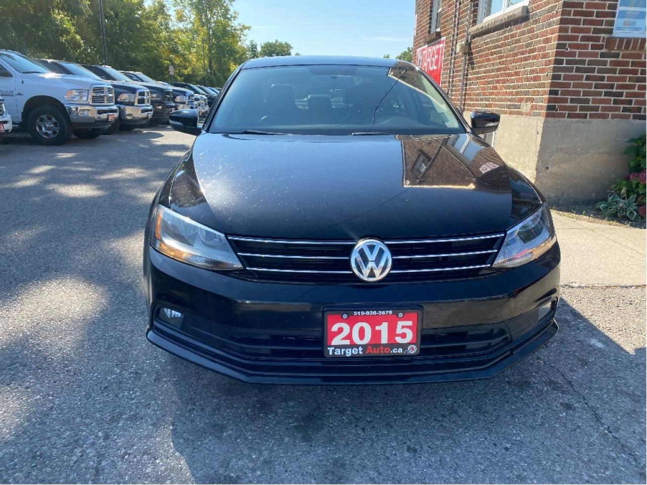 2015 Volkswagen Jetta Sedan Highline Photo