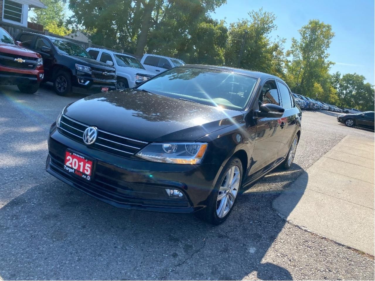 2015 Volkswagen Jetta Sedan Highline Photo