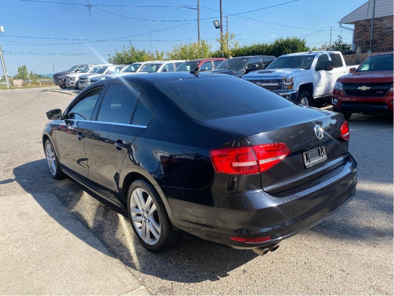 2015 Volkswagen Jetta Sedan Highline Photo4