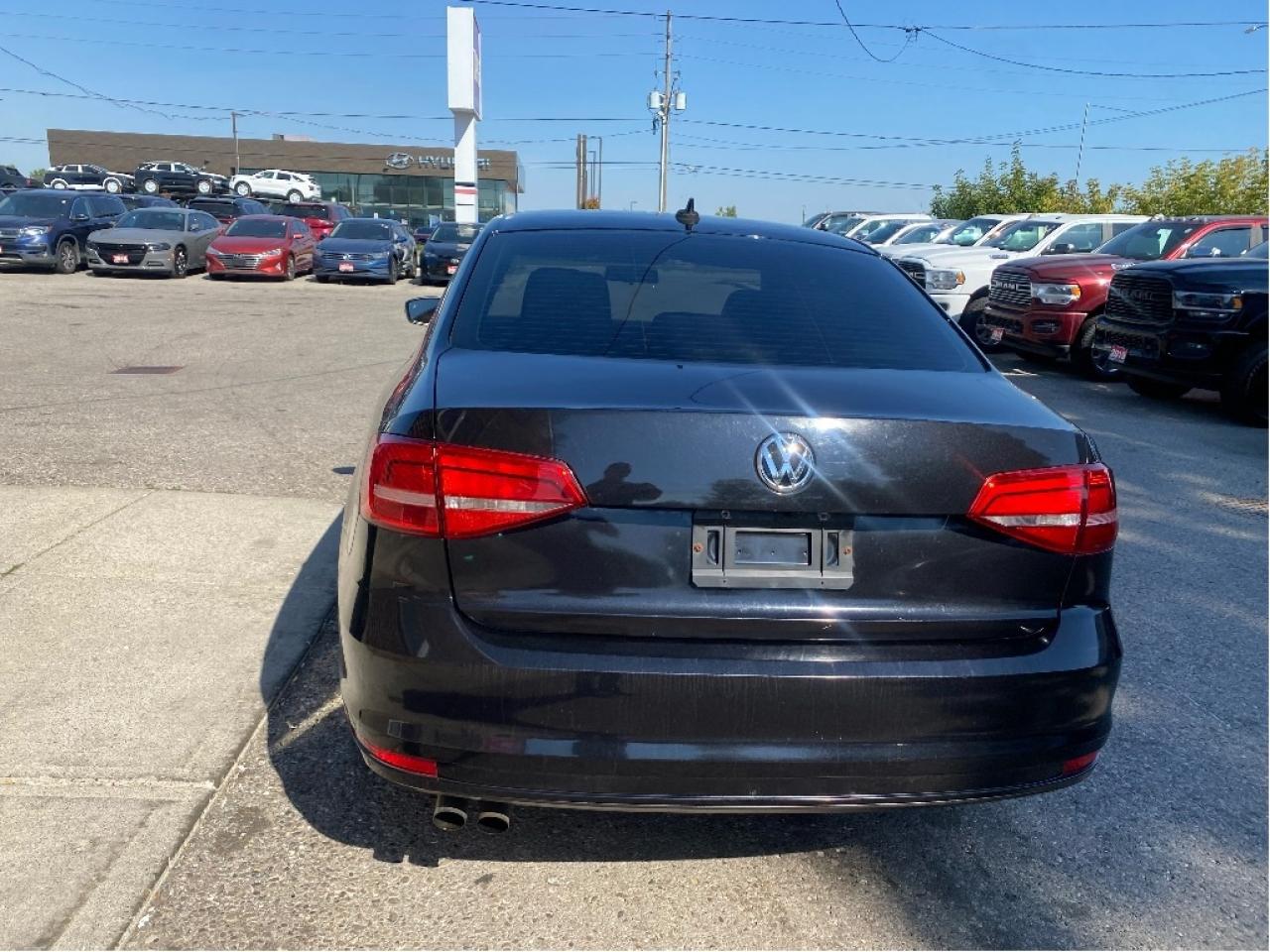 2015 Volkswagen Jetta Sedan Highline Photo