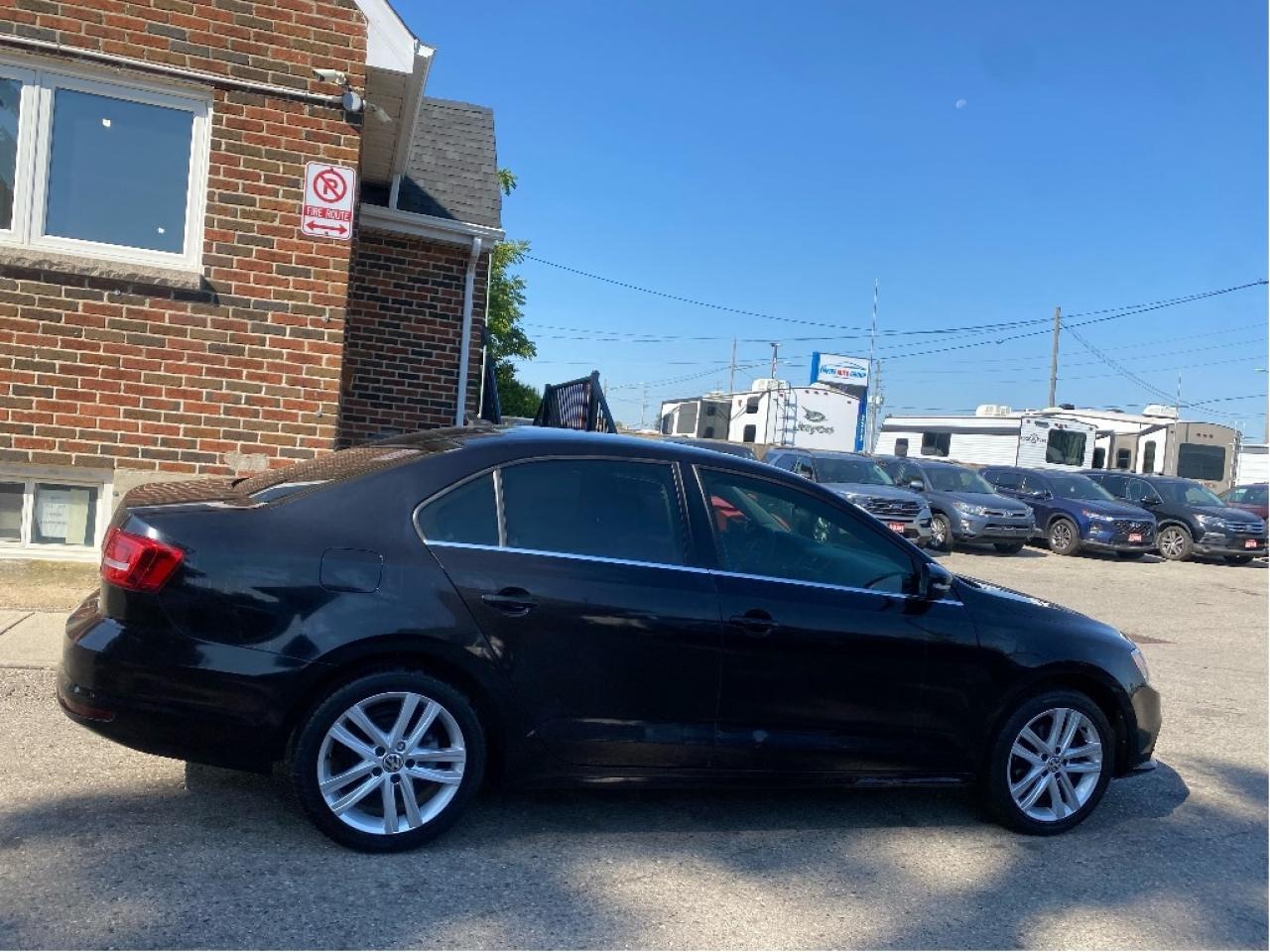 2015 Volkswagen Jetta Sedan Highline Photo