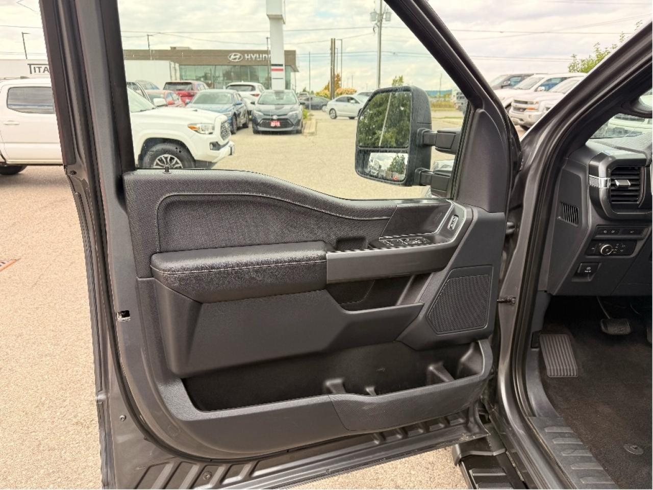 2022 Ford F-150 XLT, FX4, No Accidents Photo