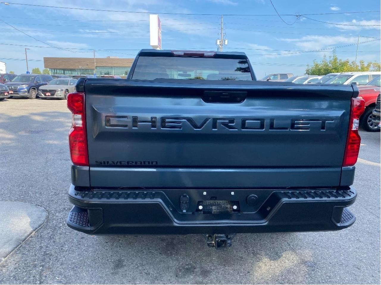 2021 Chevrolet Silverado 1500 No Accidents, Very Well Maintained, Drives Great ! Photo