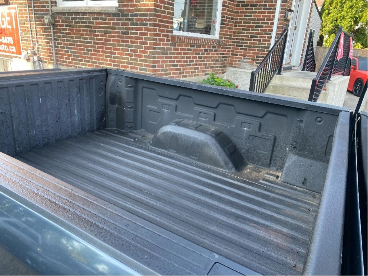 2021 Chevrolet Silverado 1500 No Accidents, Very Well Maintained, Drives Great ! Photo