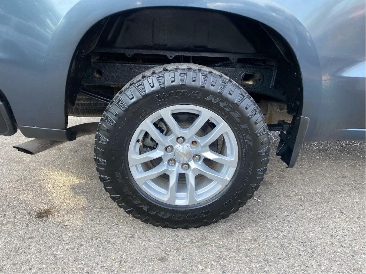 2021 Chevrolet Silverado 1500 No Accidents, Very Well Maintained, Drives Great ! Photo