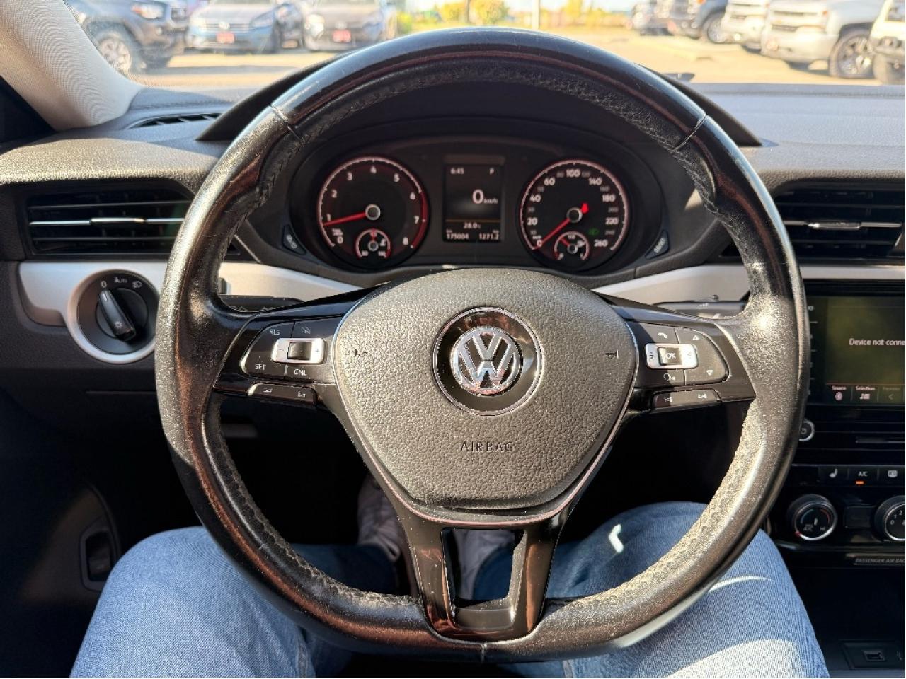 2020 Volkswagen Passat COMFORTLINE Photo