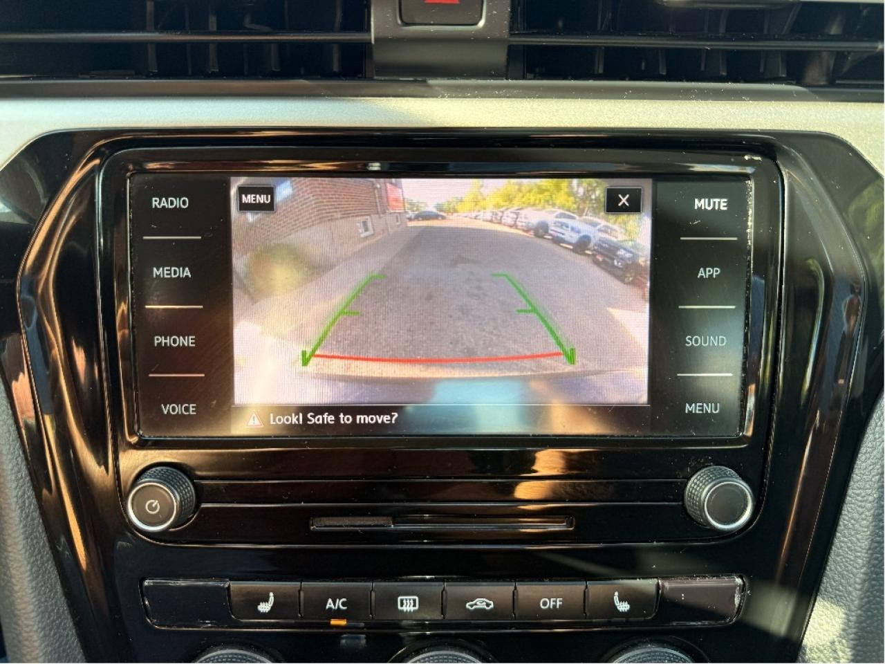 2020 Volkswagen Passat COMFORTLINE Photo