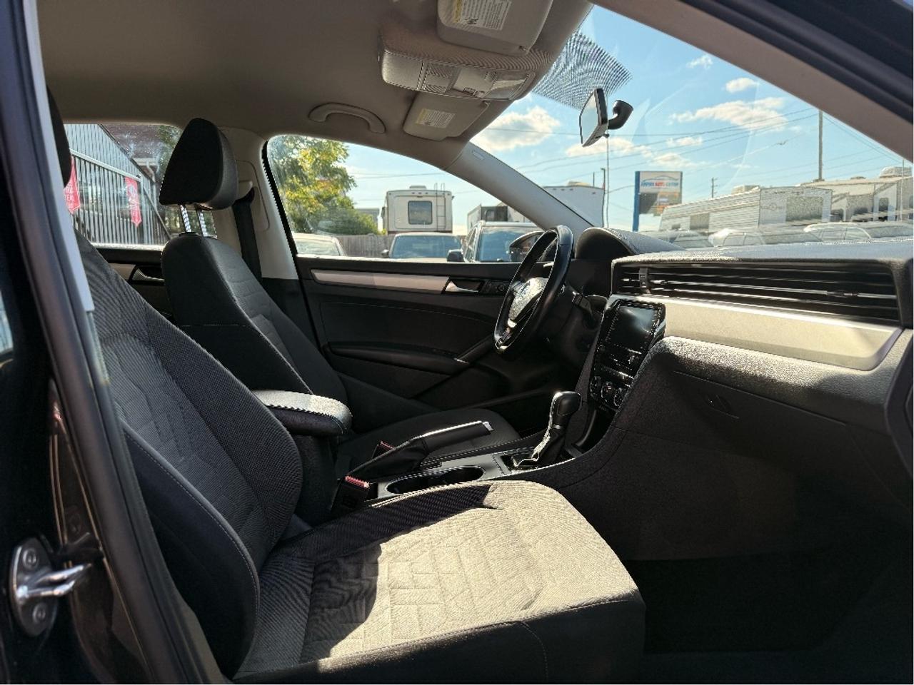 2020 Volkswagen Passat COMFORTLINE Photo