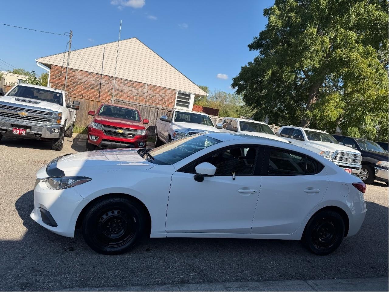 2014 Mazda MAZDA3 GX-SKY Photo