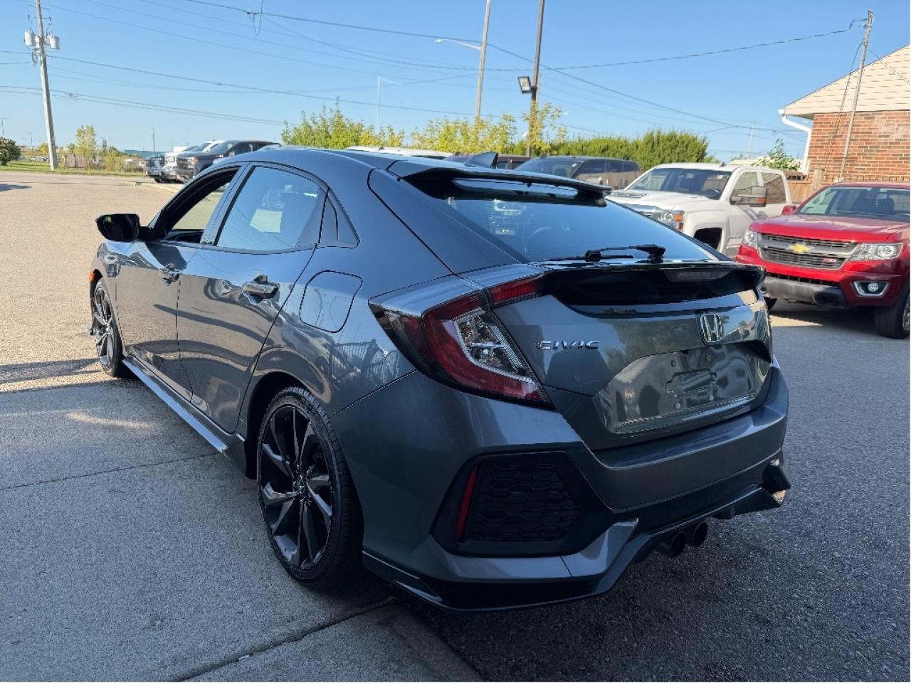 2017 Honda Civic Hatchback Sport Photo