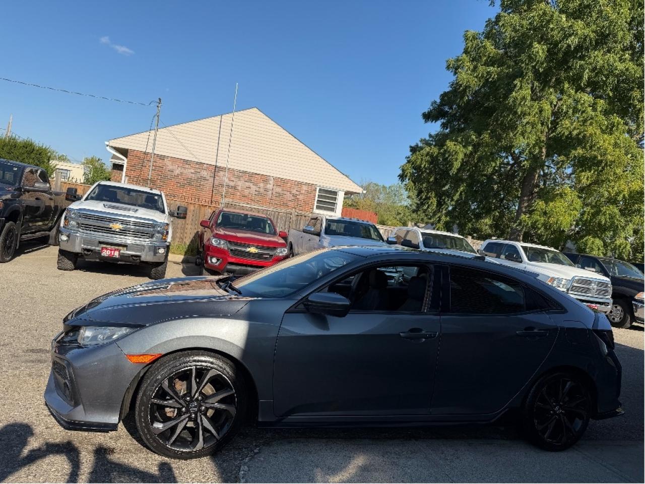 2017 Honda Civic Hatchback Sport Photo