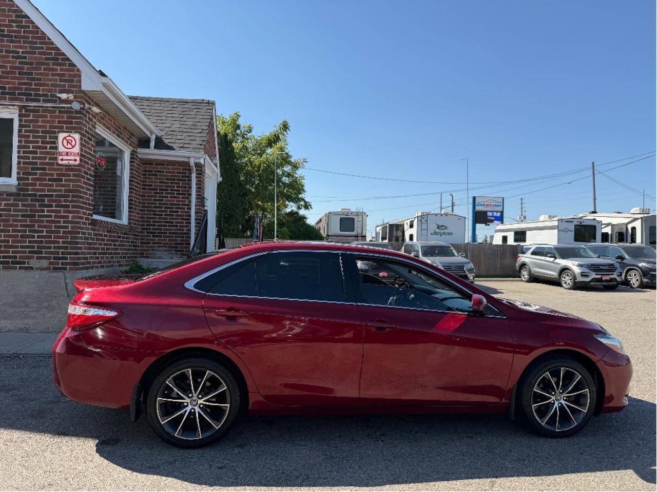 2015 Toyota Camry XSE, Very Well Maintained Photo