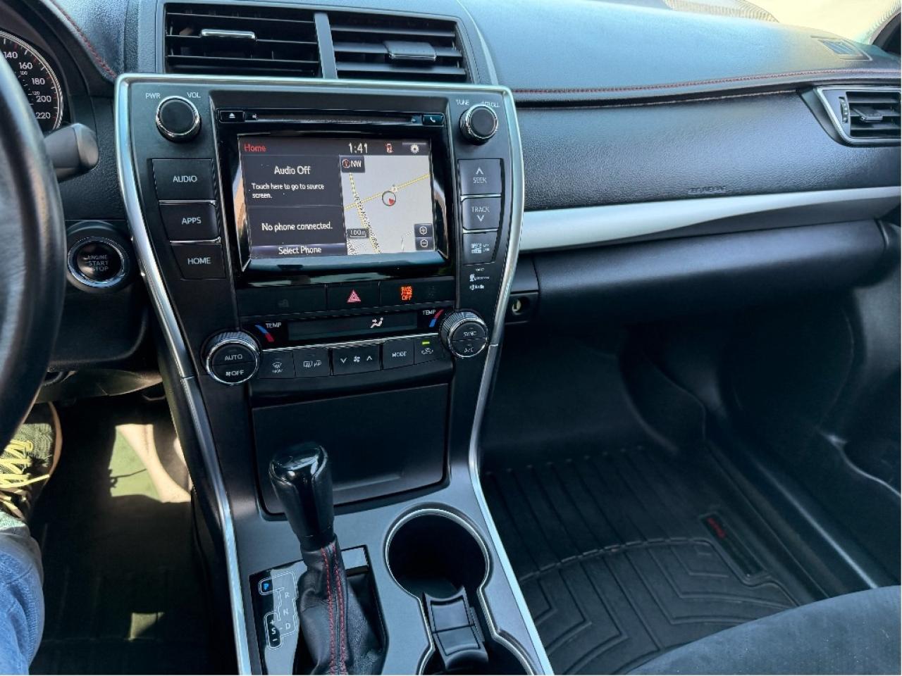 2015 Toyota Camry XSE, Very Well Maintained Photo