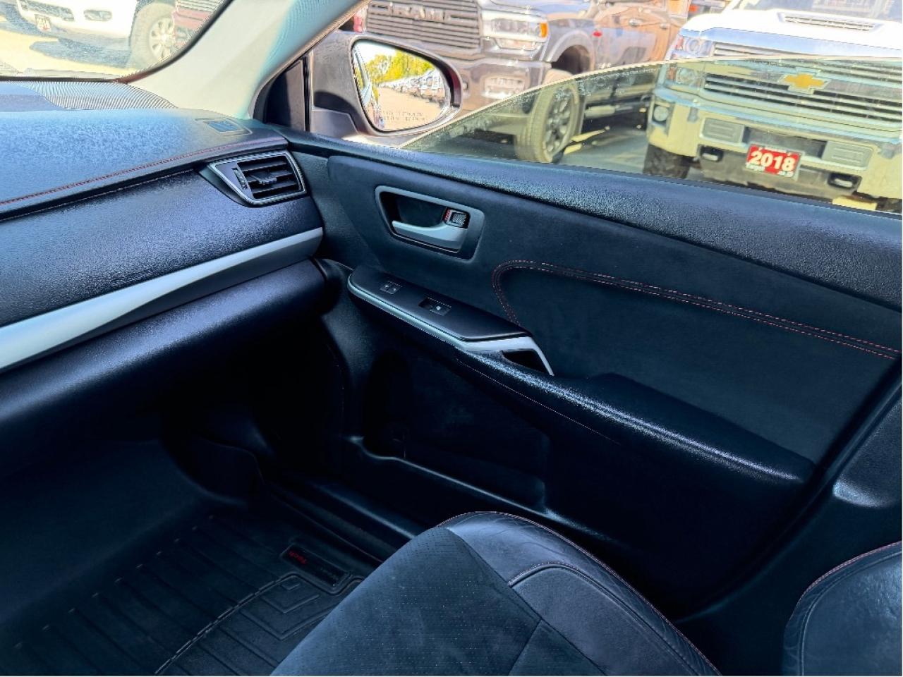 2015 Toyota Camry XSE, Very Well Maintained Photo