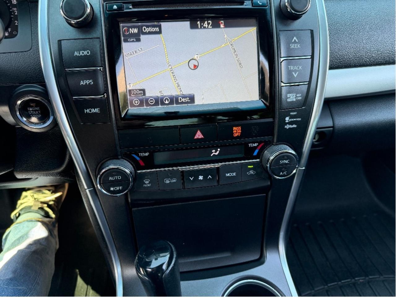 2015 Toyota Camry XSE, Very Well Maintained Photo