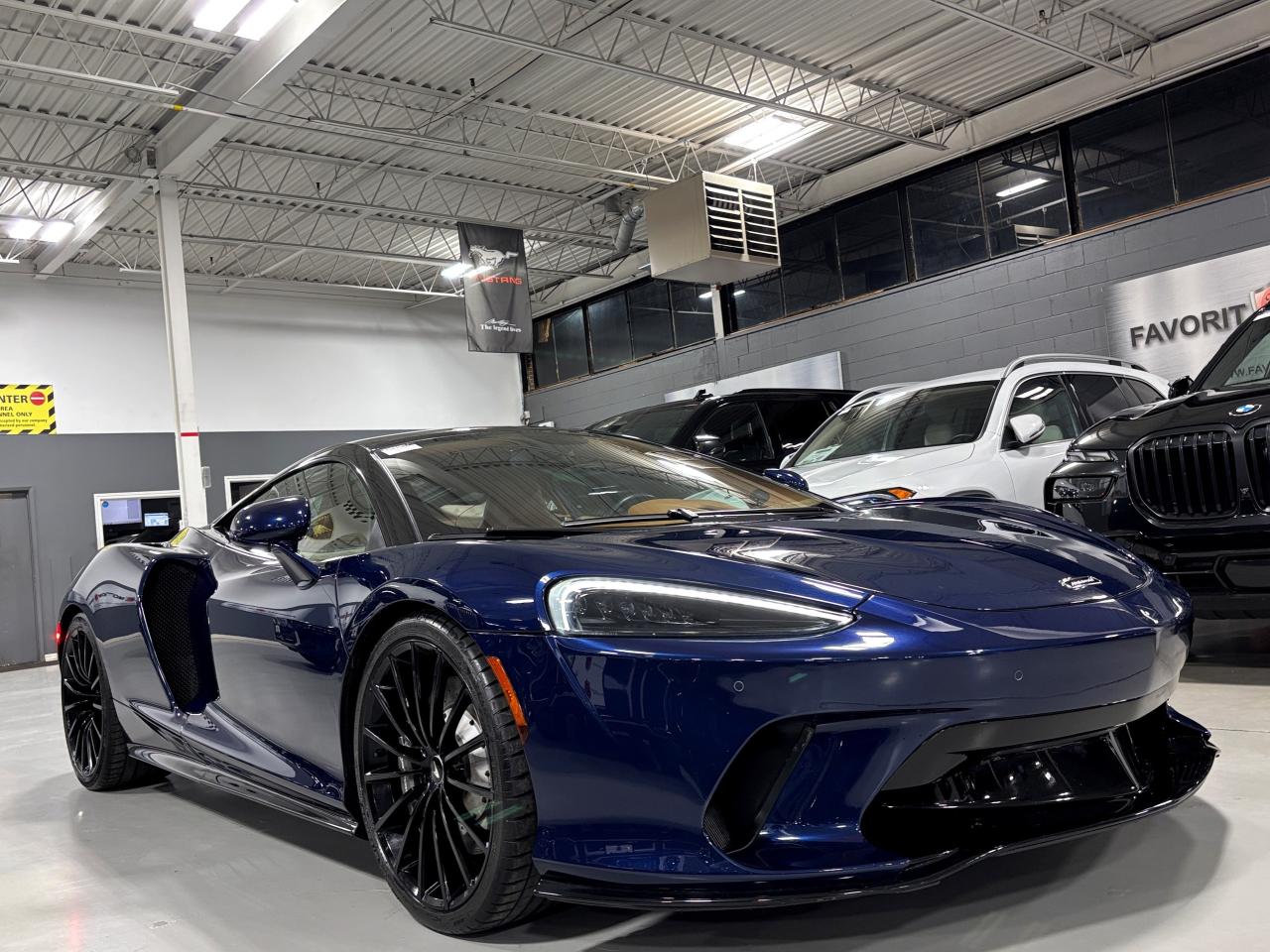 2020 McLaren GT COUPE | RWD | ELECTROCHROMIC ROOF | DIHEDRAL DOORS - Photo #5