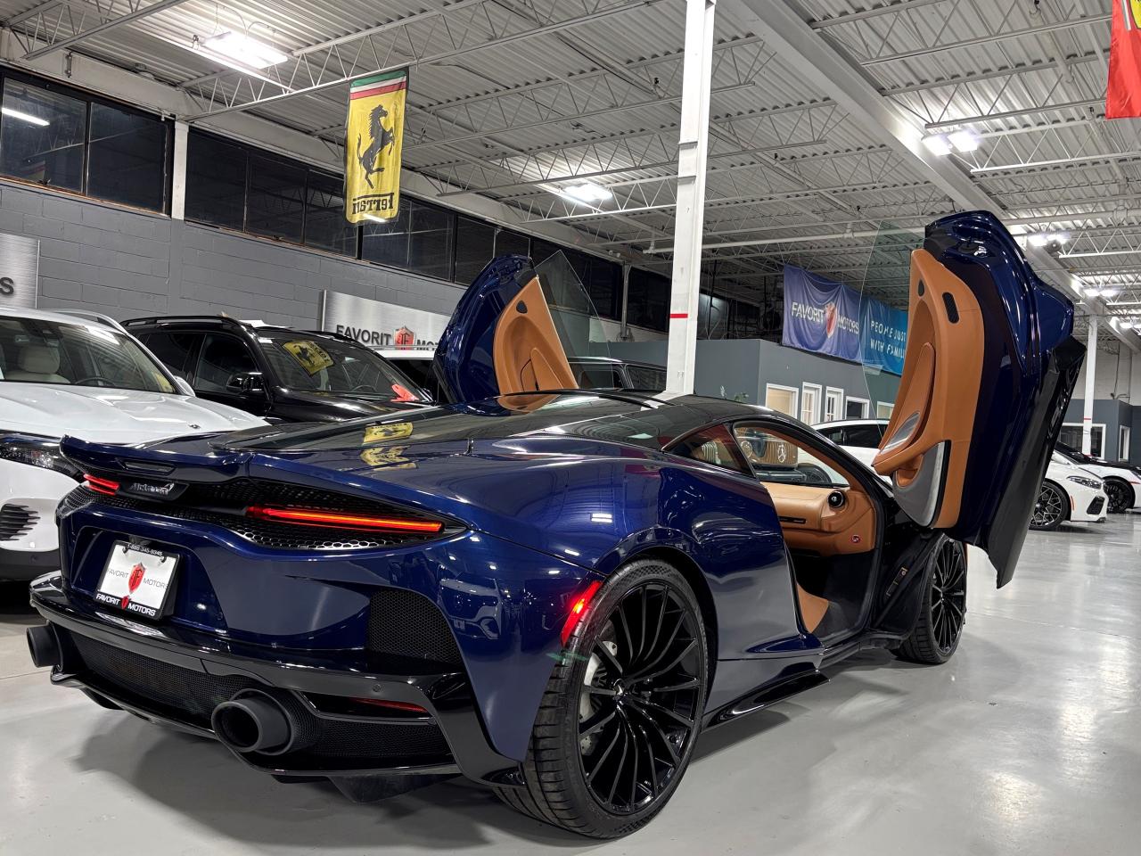 2020 McLaren GT COUPE | RWD | ELECTROCHROMIC ROOF | DIHEDRAL DOORS - Photo #8