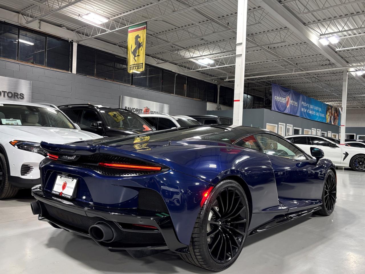 2020 McLaren GT COUPE | RWD | ELECTROCHROMIC ROOF | DIHEDRAL DOORS - Photo #10