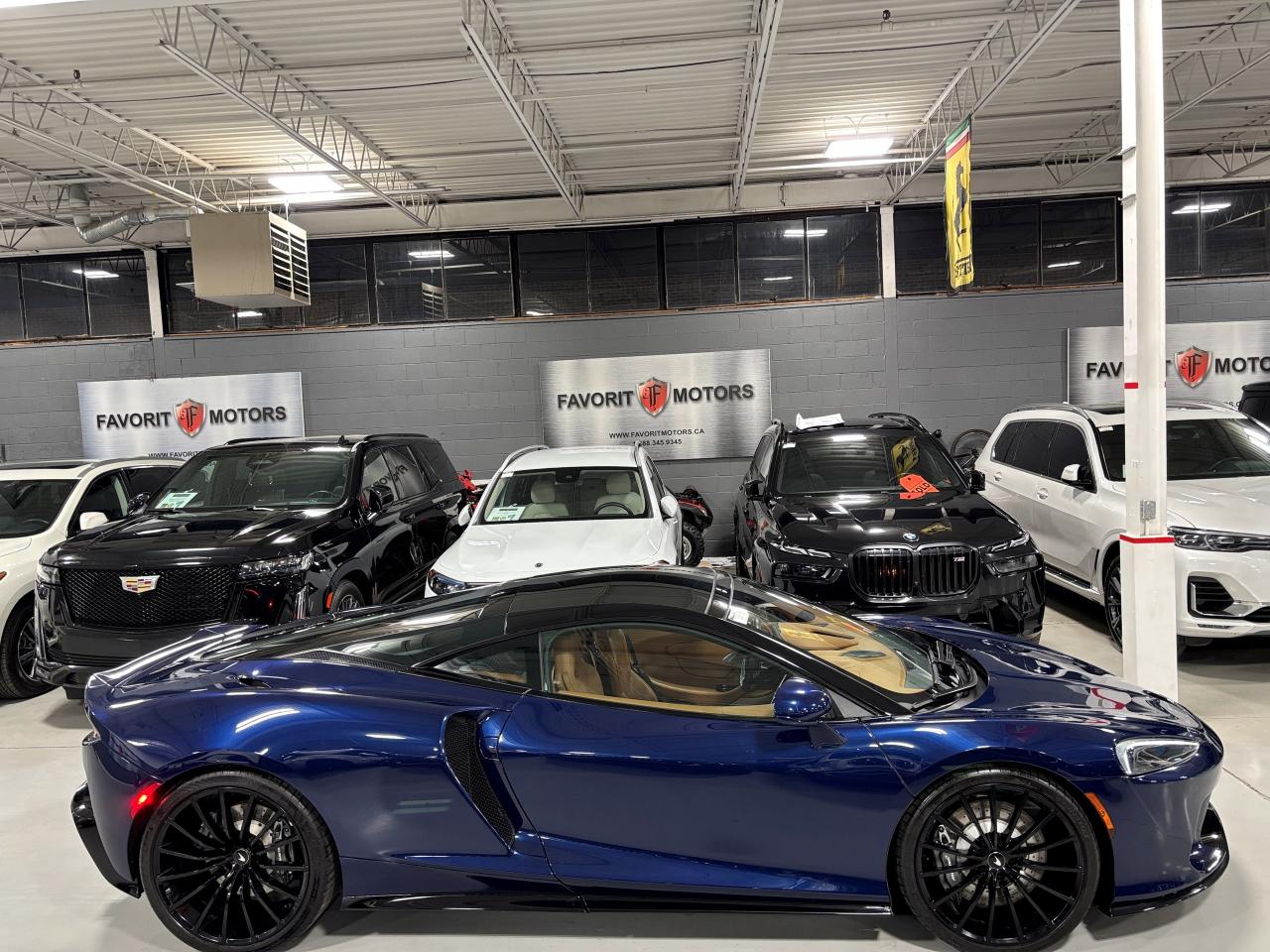 2020 McLaren GT COUPE | RWD | ELECTROCHROMIC ROOF | DIHEDRAL DOORS - Photo #7