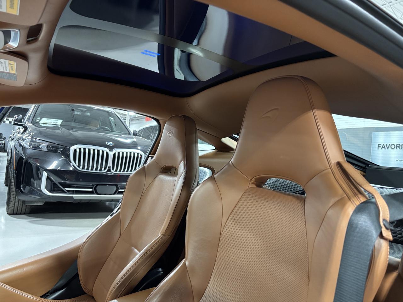 2020 McLaren GT COUPE | RWD | ELECTROCHROMIC ROOF | DIHEDRAL DOORS - Photo #21