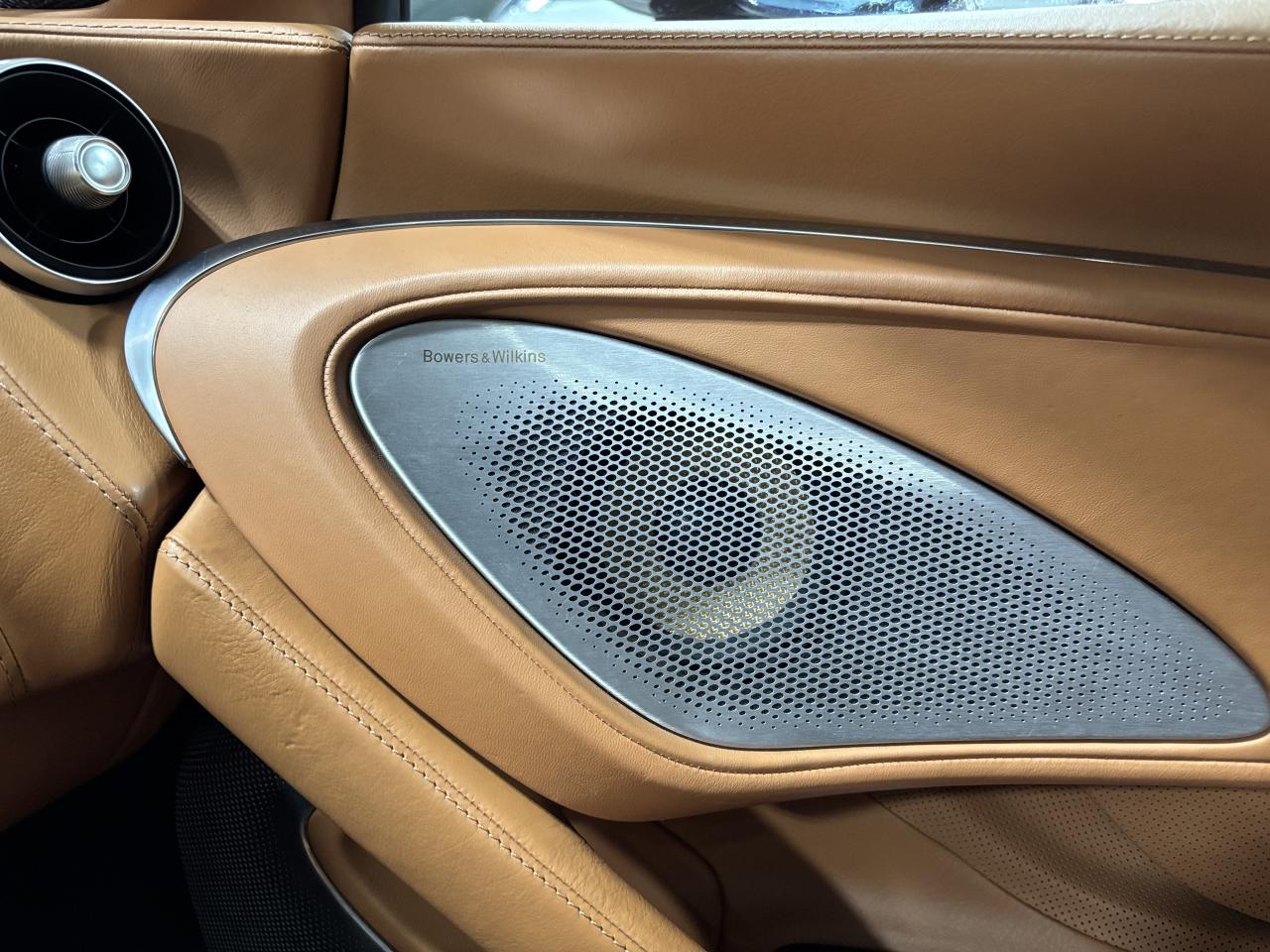 2020 McLaren GT COUPE | RWD | ELECTROCHROMIC ROOF | DIHEDRAL DOORS - Photo #25