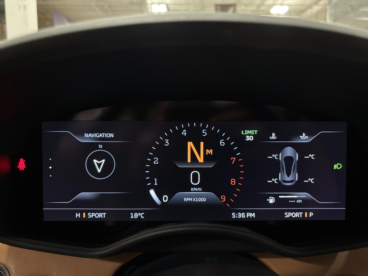 2020 McLaren GT COUPE | RWD | ELECTROCHROMIC ROOF | DIHEDRAL DOORS - Photo #43