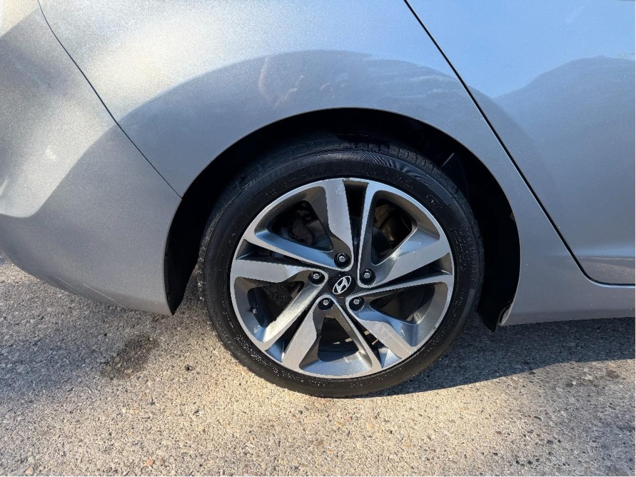 2016 Hyundai Elantra GLS Photo