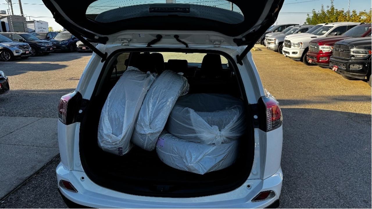 2016 Toyota RAV4 XLE, Mint Condition, Drives Great !! Photo