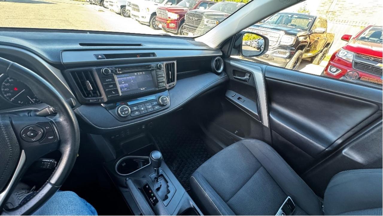 2016 Toyota RAV4 XLE, Mint Condition, Drives Great !! Photo